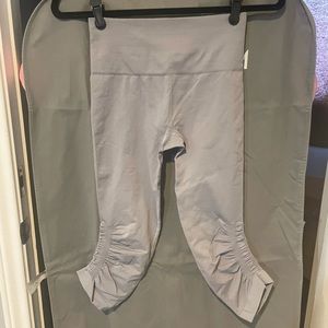NWOT Gray Lululemon Leggings (Sz 4)